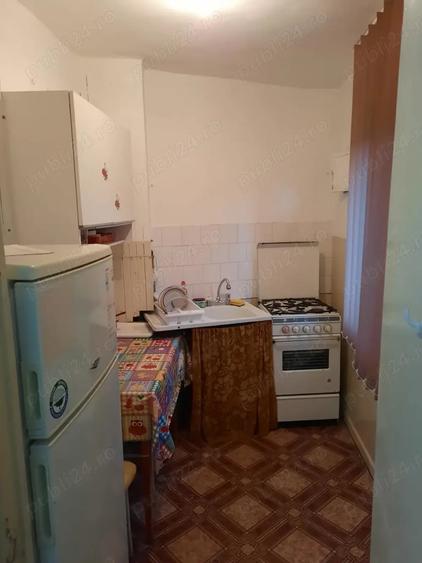 Garsonieră decomandată în Central