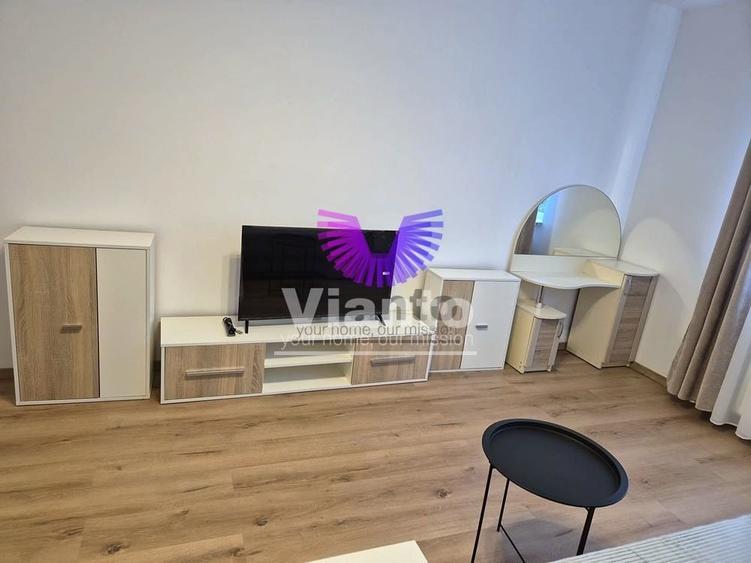 Apartament cu 3 camere decomandat, mobilat în Ștrand