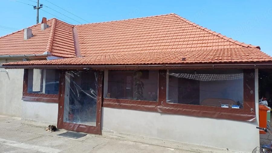 Casă cu 3 camere cu Teren 1439 Mp în Central