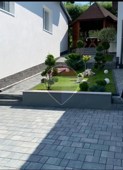 Casă cu 3 camere cu Teren 1169 Mp în Rona de Jos