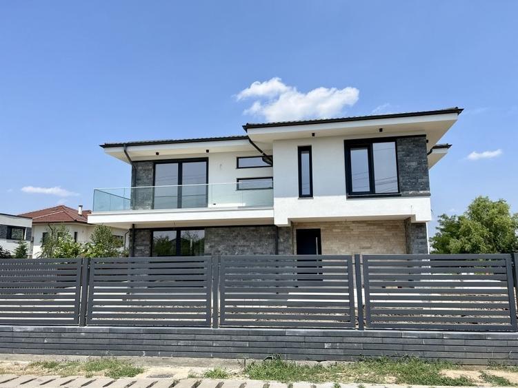 Casă individuală cu 5 camere cu Teren 510 Mp în Corbeanca