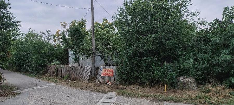 Teren de 800 mp, în Amara