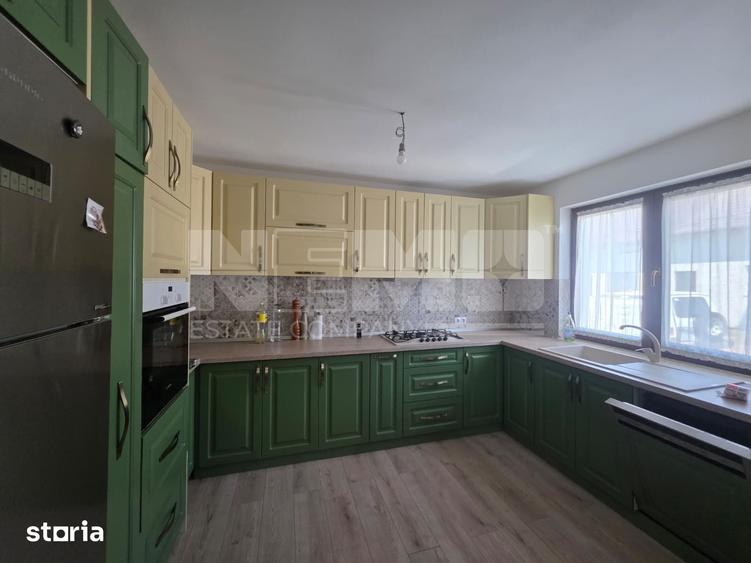 Casă cu 5 camere cu Teren 2903 Mp în Copălău