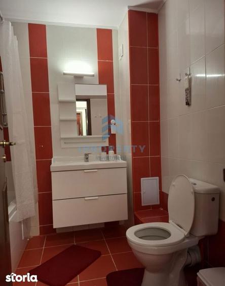 Apartament cu 3 camere, mobilat în Titan