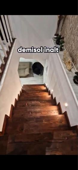 Casă cu 3 camere în Central
