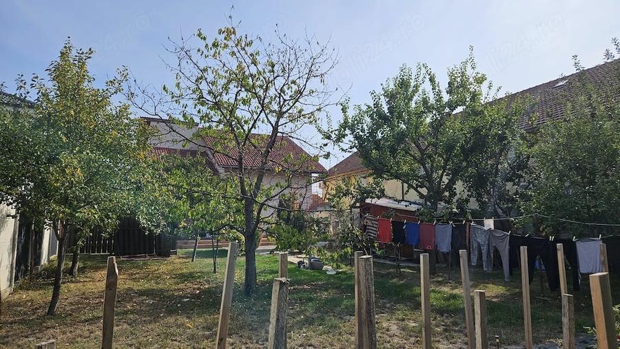 Casă cu Teren 758 Mp în Ciarda Roșie