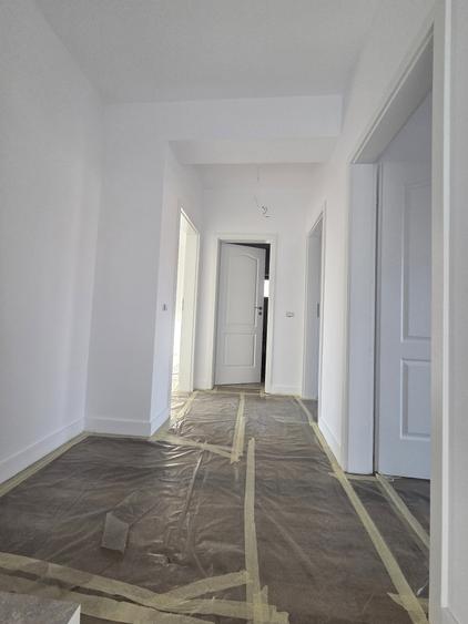Casă individuală cu 5 camere cu Canalizare în Bragadiru