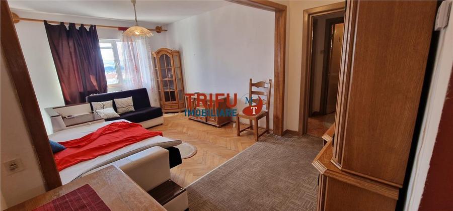 Apartament cu 3 camere decomandat, mobilat în Ampoi 1