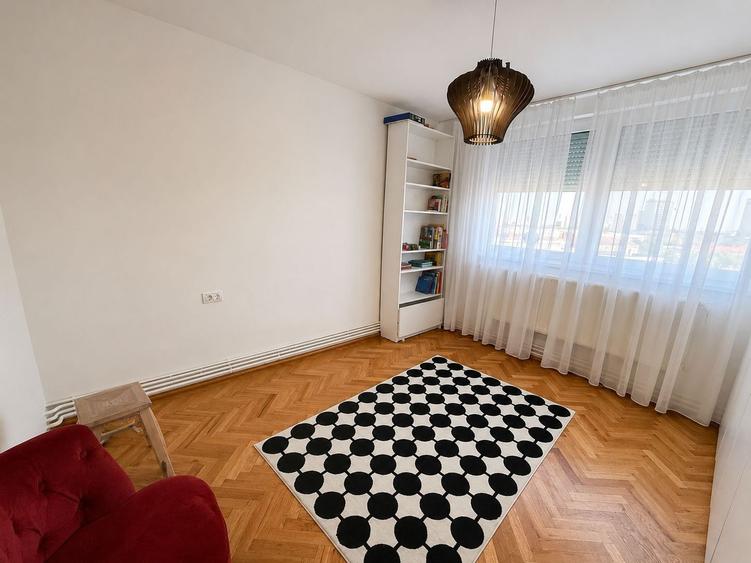 Apartament cu 3 camere decomandat, mobilat în Take Ionescu