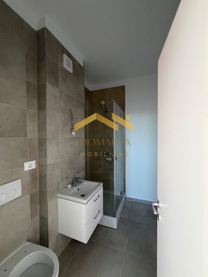Apartament cu 3 camere decomandat în Aradului
