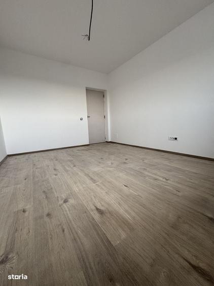 Casă cu 4 camere cu Teren 200 Mp în Central