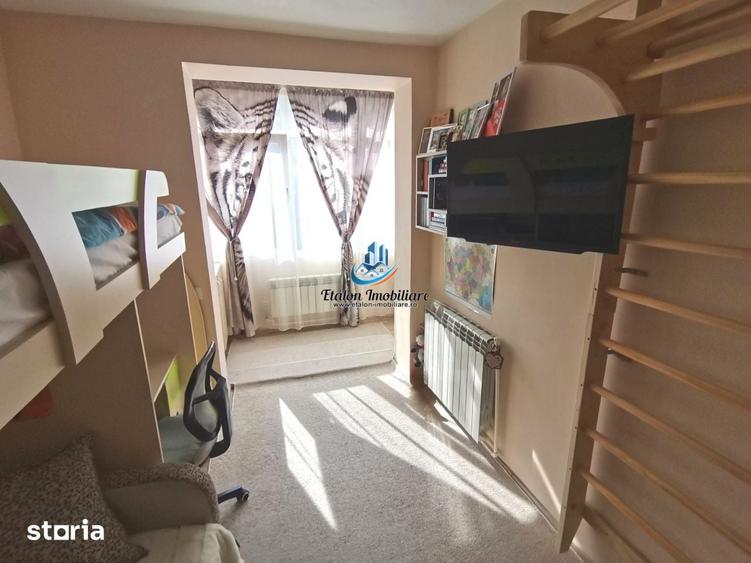 Apartament cu 2 camere decomandat în Vest
