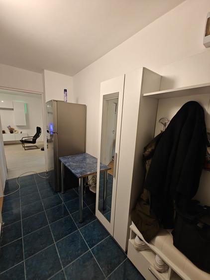 Apartament cu 2 camere semidecomandat în Baicului