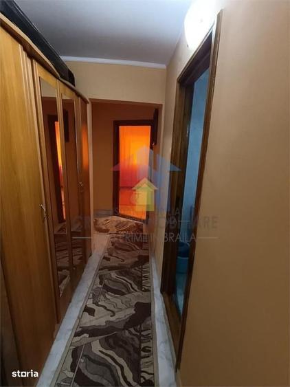 Apartament cu 4 camere decomandat în Buzaului