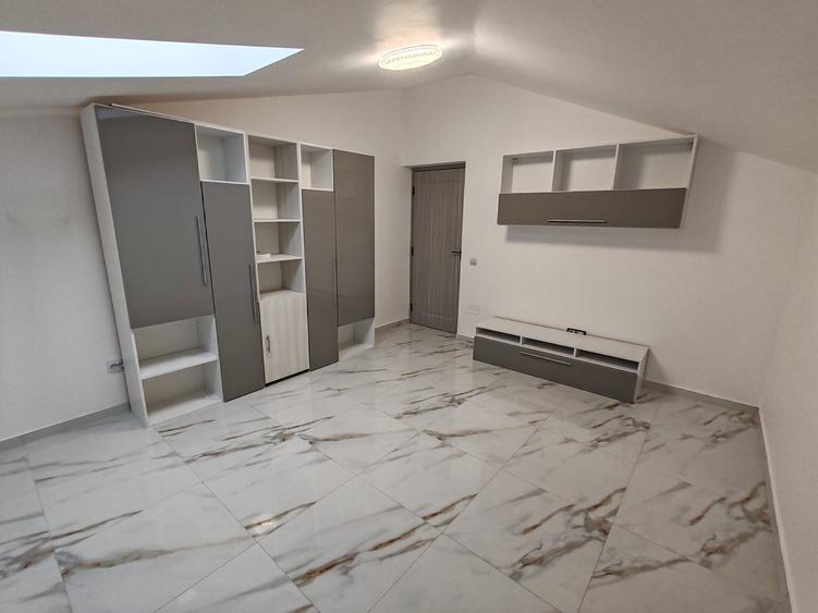 Apartament cu 2 camere decomandat, mobilat în Chiajna