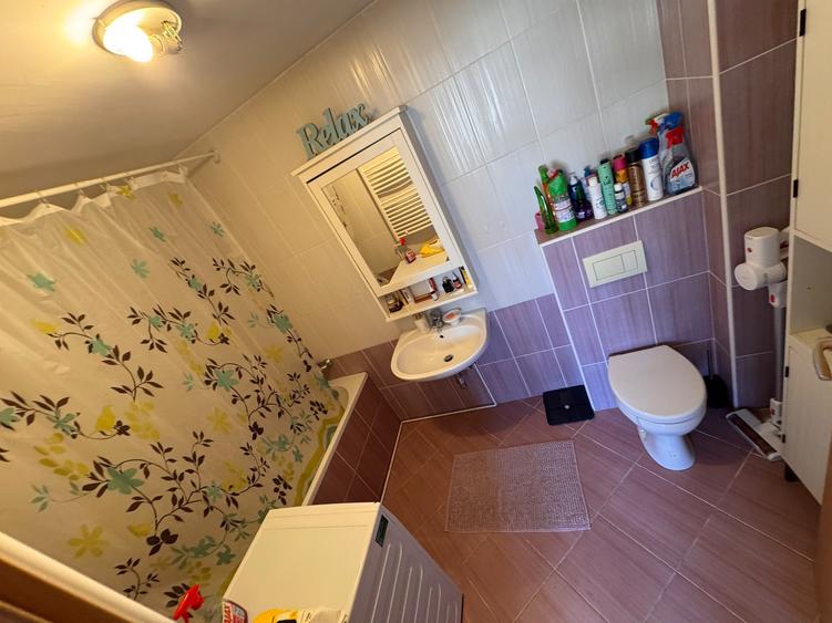 Apartament cu 2 camere decomandat în Drumul Taberei