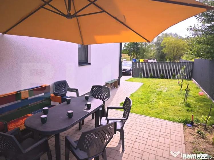 Apartament cu 2 camere decomandat în Livezeni