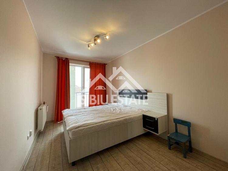 Apartament cu 3 camere decomandat, mobilat în Lazaret