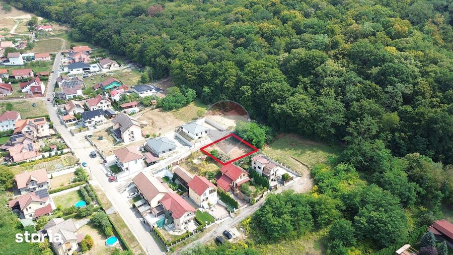 Teren de 512 mp, în Central