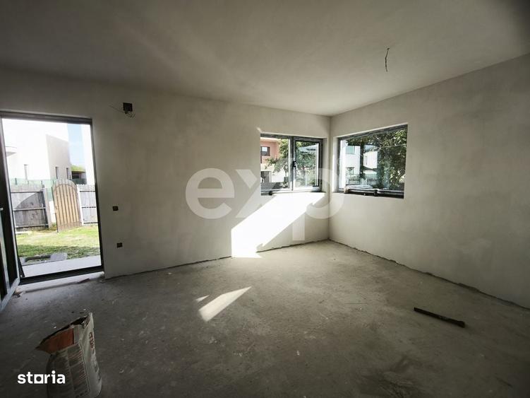 Casă cu 4 camere în Smeura