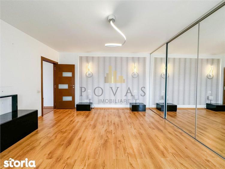 Casă cu 6 camere semidecomandat cu Teren 390 Mp în Tunari