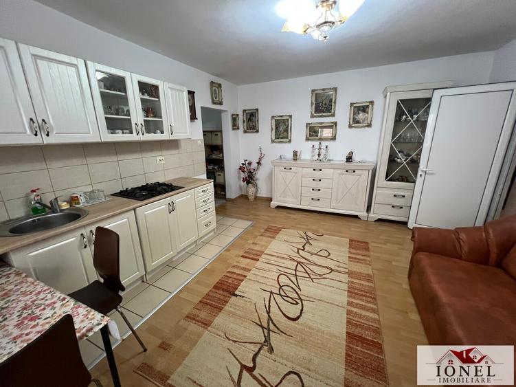 Apartament cu 2 camere în Cetate