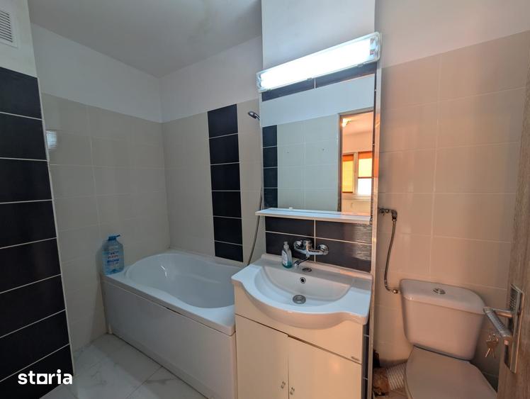 Apartament cu 2 camere semidecomandat în Republicii