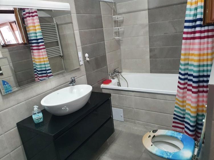 Apartament cu 2 camere semidecomandat în Central