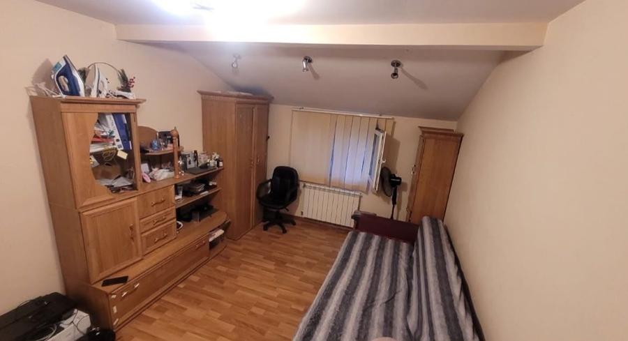Apartament cu 2 camere decomandat în Lisaura