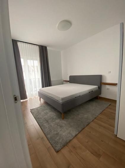 Casă cu 4 camere cu Teren 250 Mp în Central