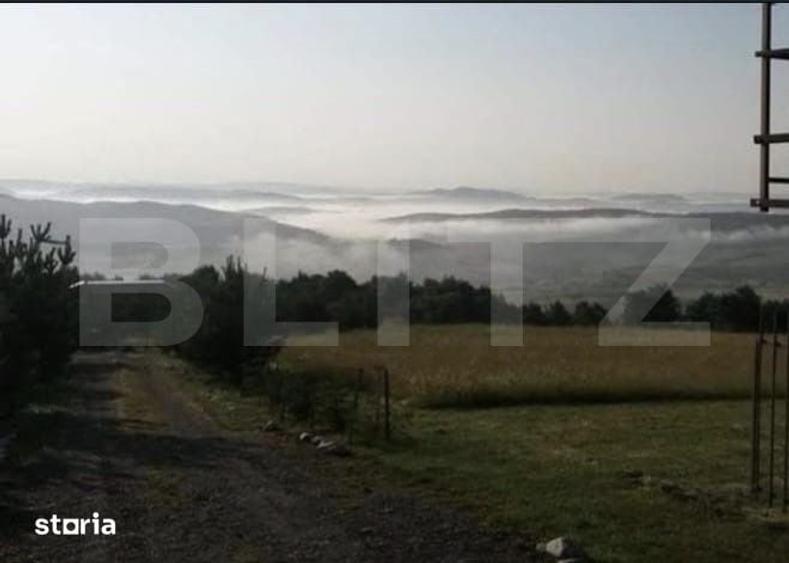 Teren de 1000 mp, în Treznea