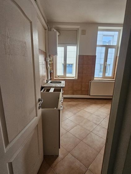 Casă cu 27 camere cu Teren 573 Mp în Basarab