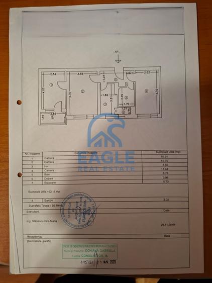 Apartament cu 3 camere semidecomandat în Central