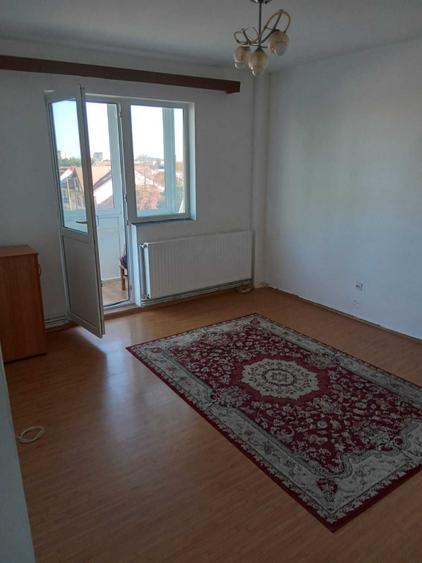 Apartament cu 2 camere semidecomandat în Drumul Carului