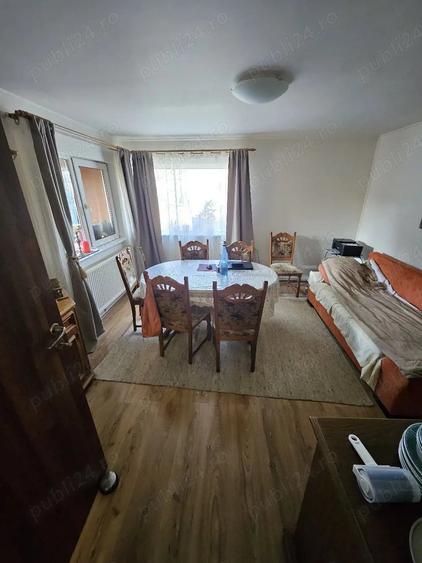 Casă cu Teren 1300 Mp în Răscruci