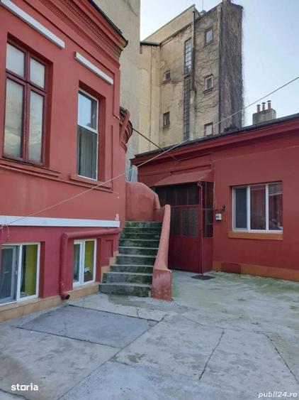 Apartament cu 3 camere în Armeneasca