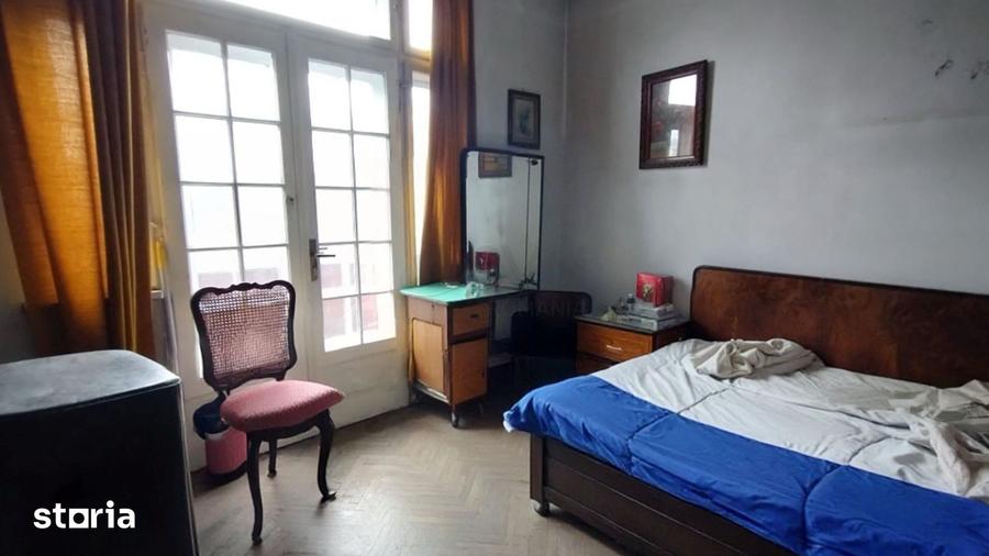 Apartament cu 5 camere în Dobroești