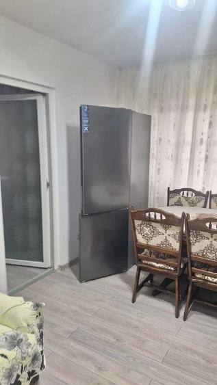 Apartament cu 2 camere nedecomandat în Horia