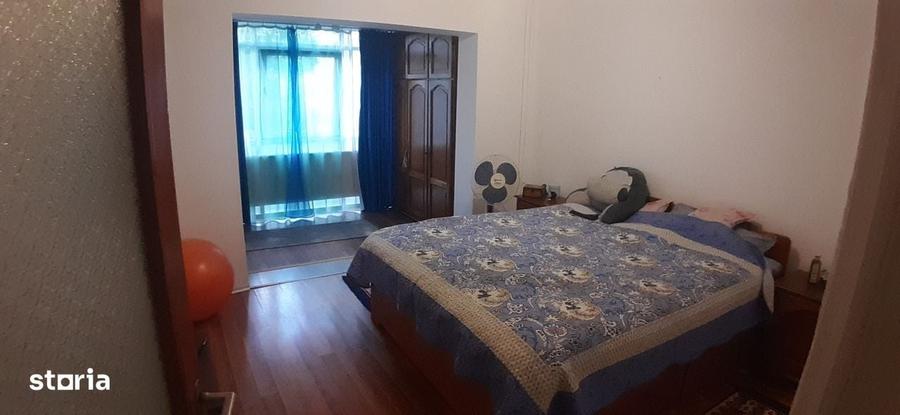 Vindem 2 camere Scriitorilor, parter cu balcon 68 mp. - 4