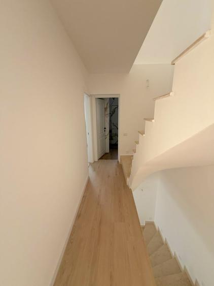 Duplex cu 4 camere cu Canalizare în Chitila