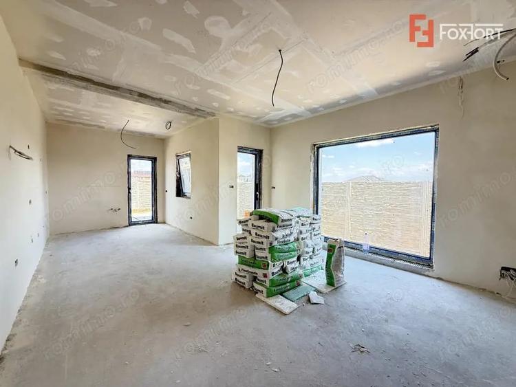 Casă cu 3 camere cu Teren 247 Mp în Săcălaz