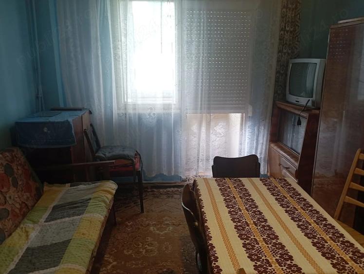Apartament cu 2 camere decomandat în Micro 15