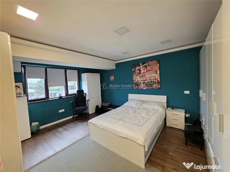Casă cu 10 camere cu Teren 620 Mp în Mogoșoaia