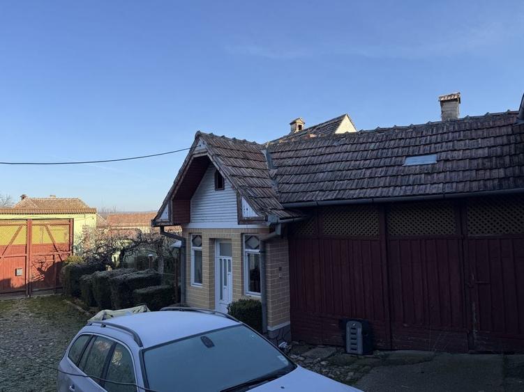 Casă cu 4 camere în Central