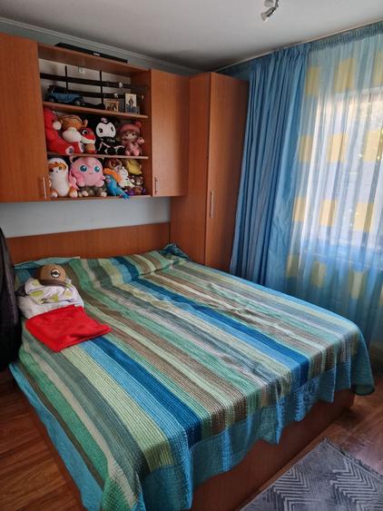 Apartament cu 3 camere în Rovine