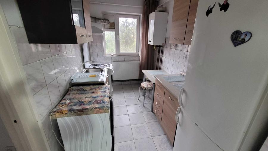 Apartament cu 2 camere decomandat în Cotnari