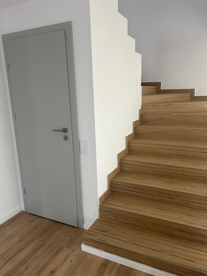 Duplex cu 4 camere cu Canalizare în Florești
