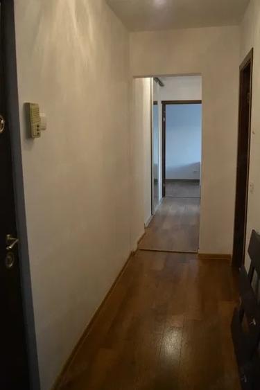 Apartament cu 3 camere decomandat în Fortuna