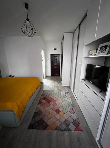 Garsonieră decomandată în Iris