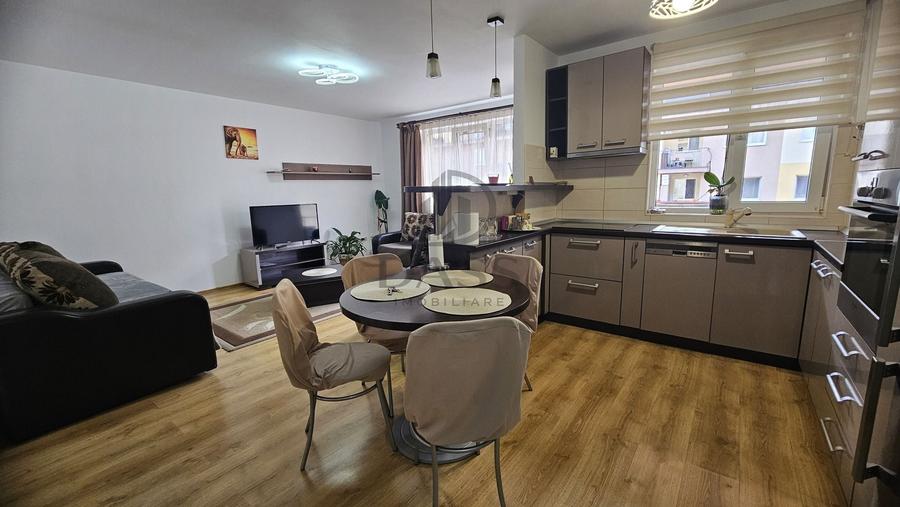 Apartament cu 3 camere decomandat, mobilat în Hipodrom 1